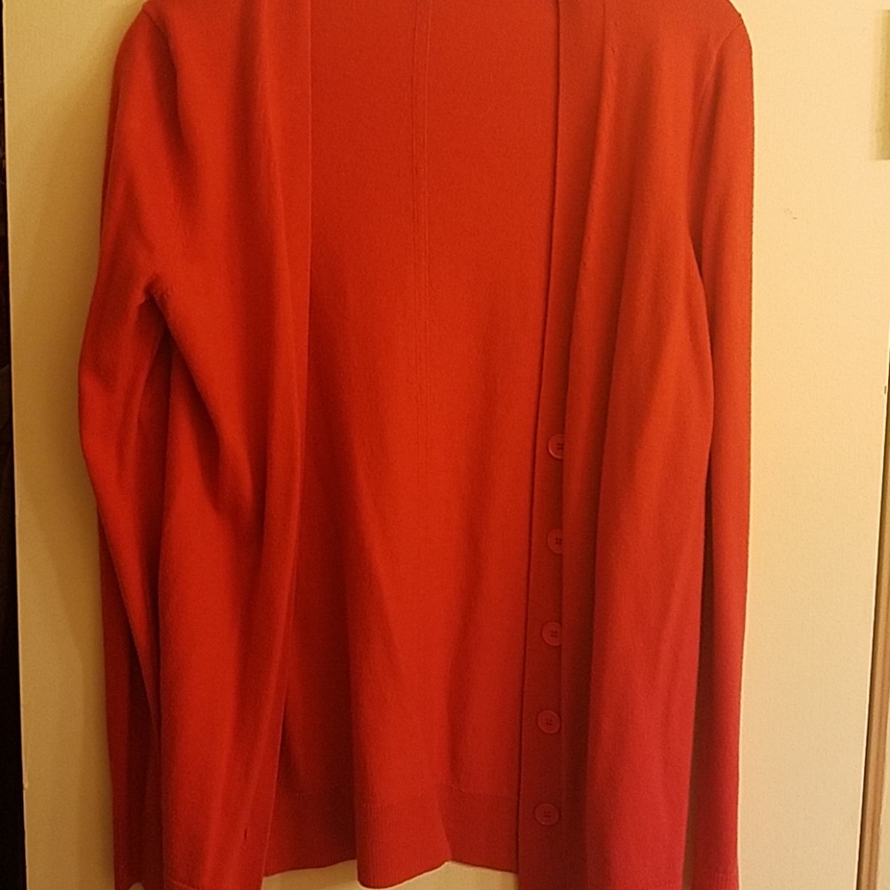 Hip length gap button cardigan